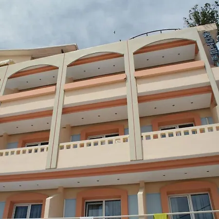 Oasis Lägenhetshotell 3*