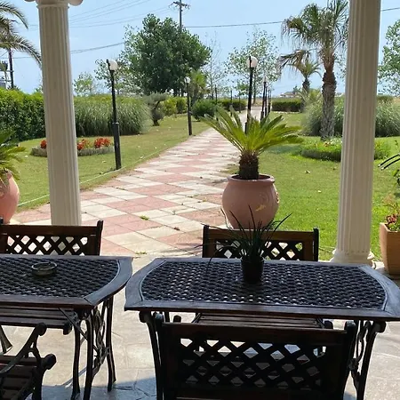 Oasis Aparthotel