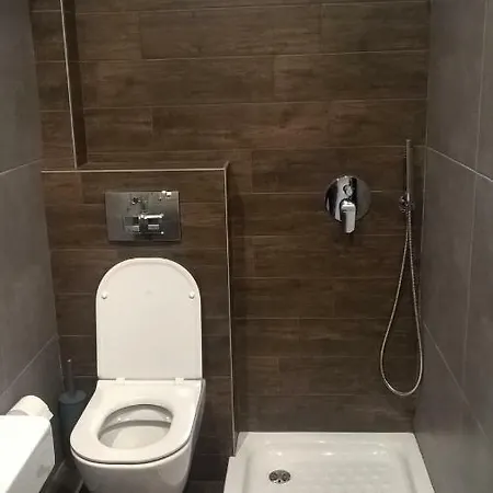 Oasis アパートホテル